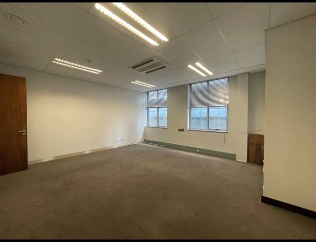 989M² OFFICE TO LET IN SANDTON CENTRAL